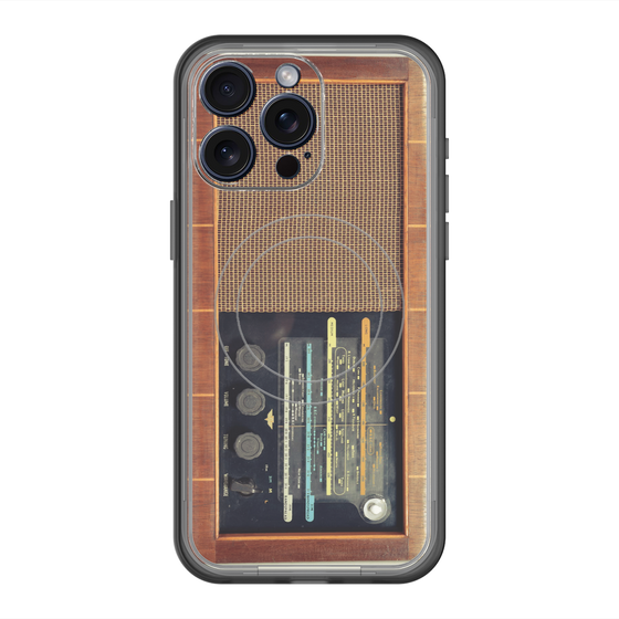 スリムプロテクションプレミアムケース with MagSafe［ RETORO RADIO - Brown ］