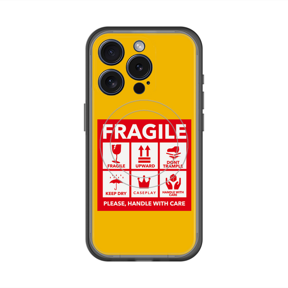 スリムプロテクションプレミアムケース with MagSafe［ FRAGILE Sticker - Yellow ］