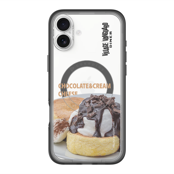 スリムプロテクションプレミアムケース with MagSafe［ ヴィレッジヴァンガードダイナー - チョコレート&クリームチーズパンケーキ ］