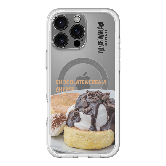 スリムプロテクションプレミアムケース with MagSafe［ ヴィレッジヴァンガードダイナー - チョコレート&クリームチーズパンケーキ ］