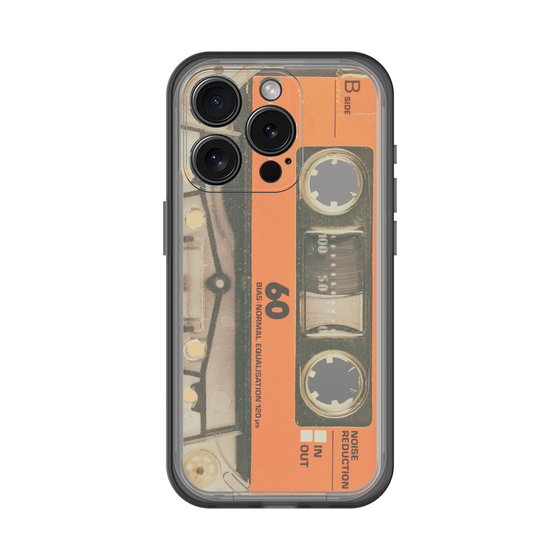 スリムプロテクションプレミアムケース［ RETORO CASSETTE TAPE - Skeleton Orange ］