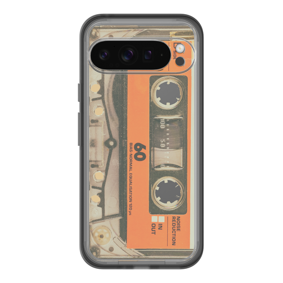 スリムプロテクションプレミアムケース［ RETORO CASSETTE TAPE - Skeleton Orange ］