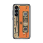 スリムプロテクションプレミアムケース［ RETORO CASSETTE TAPE - Skeleton Orange ］
