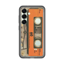 スリムプロテクションプレミアムケース［ RETORO CASSETTE TAPE - Skeleton Orange ］