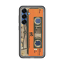 スリムプロテクションプレミアムケース［ RETORO CASSETTE TAPE - Skeleton Orange ］