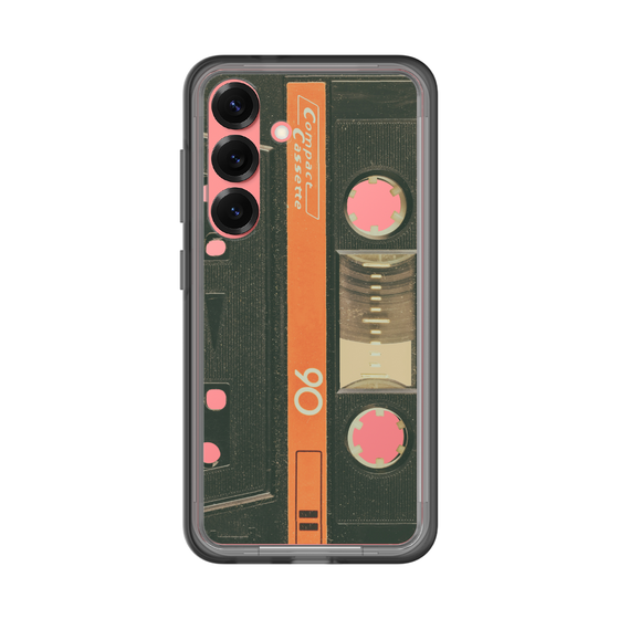 スリムプロテクションプレミアムケース［ RETORO CASSETTE TAPE - Opacity Black ］