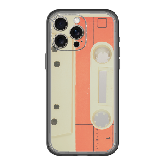 スリムプロテクションプレミアムケース［ RETORO CASSETTE TAPE - Opacity White ］