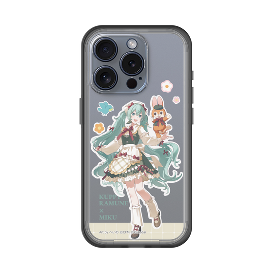 スリムプロテクションプレミアムケース［ 初音ミク×クッピーラムネ - 初音ミク×クッピー - 等身イラスト2 ］