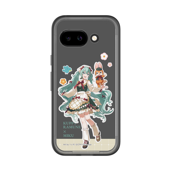 スリムプロテクションプレミアムケース［ 初音ミク×クッピーラムネ - 初音ミク×クッピー - 等身イラスト2 ］