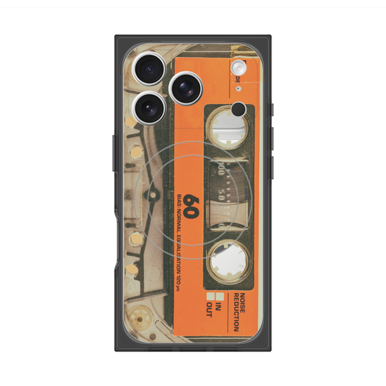 プレミアムスクエアケース with MagSafe［ RETORO CASSETTE TAPE - Skeleton Orange ］