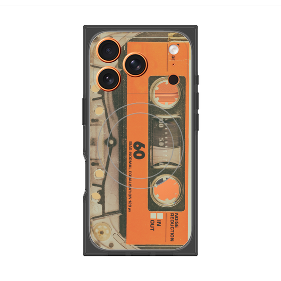 プレミアムスクエアケース with MagSafe［ RETORO CASSETTE TAPE - Skeleton Orange ］