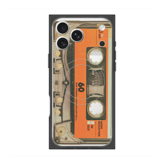 プレミアムスクエアケース with MagSafe［ RETORO CASSETTE TAPE - Skeleton Orange ］