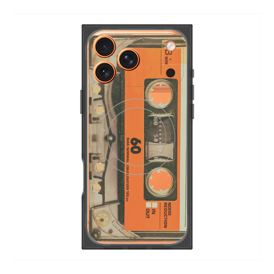 プレミアムスクエアケース with MagSafe［ RETORO CASSETTE TAPE - Skeleton Orange ］