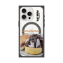 プレミアムスクエアケース with MagSafe［ ヴィレッジヴァンガードダイナー - チョコレート&クリームチーズパンケーキ ］