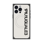 プレミアムスクエアケース with MagSafe［ 1PIU1UGUALE3 - ロゴ vertical - ホワイト ］