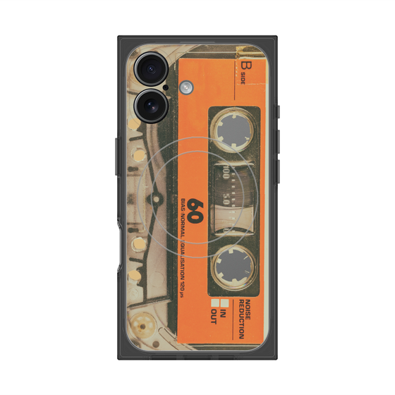 プレミアムスクエアケース with MagSafe［ RETORO CASSETTE TAPE - Skeleton Orange ］