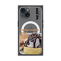 プレミアムスクエアケース with MagSafe［ ヴィレッジヴァンガードダイナー - チョコレート&クリームチーズパンケーキ ］