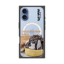 プレミアムスクエアケース with MagSafe［ ヴィレッジヴァンガードダイナー - チョコレート&クリームチーズパンケーキ ］