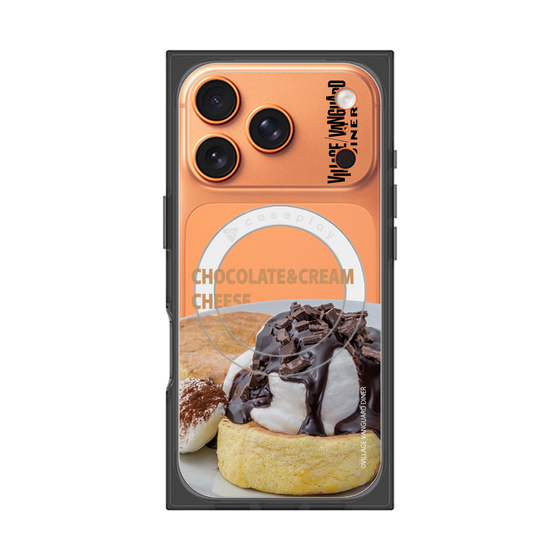 プレミアムスクエアケース with MagSafe［ ヴィレッジヴァンガードダイナー - チョコレート&クリームチーズパンケーキ ］