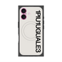 プレミアムスクエアケース with MagSafe［ 1PIU1UGUALE3 - ロゴ vertical - ホワイト ］