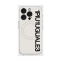 プレミアムスクエアケース with MagSafe［ 1PIU1UGUALE3 - ロゴ vertical - ホワイト ］