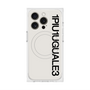 プレミアムスクエアケース with MagSafe［ 1PIU1UGUALE3 - ロゴ vertical - ホワイト ］