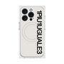 プレミアムスクエアケース with MagSafe［ 1PIU1UGUALE3 - ロゴ vertical - ホワイト ］