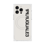 プレミアムスクエアケース with MagSafe［ 1PIU1UGUALE3 - ロゴ vertical - ホワイト ］