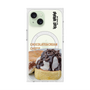 プレミアムスクエアケース with MagSafe［ ヴィレッジヴァンガードダイナー - チョコレート&クリームチーズパンケーキ ］