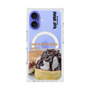 プレミアムスクエアケース with MagSafe［ ヴィレッジヴァンガードダイナー - チョコレート&クリームチーズパンケーキ ］