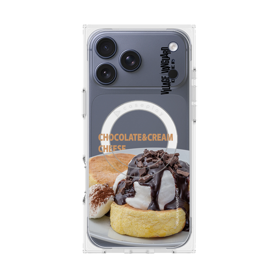 プレミアムスクエアケース with MagSafe［ ヴィレッジヴァンガードダイナー - チョコレート&クリームチーズパンケーキ ］