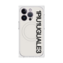 プレミアムスクエアケース with MagSafe［ 1PIU1UGUALE3 - ロゴ vertical - ホワイト ］