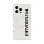 プレミアムスクエアケース with MagSafe［ 1PIU1UGUALE3 - ロゴ vertical - ホワイト ］