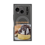 プレミアムスクエアケース with SnapMag［ ヴィレッジヴァンガードダイナー - チョコレート&クリームチーズパンケーキ ］