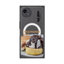 プレミアムスクエアケース with SnapMag［ ヴィレッジヴァンガードダイナー - チョコレート&クリームチーズパンケーキ ］