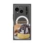 プレミアムスクエアケース with SnapMag［ ヴィレッジヴァンガードダイナー - チョコレート&クリームチーズパンケーキ ］