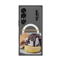 プレミアムスクエアケース with SnapMag［ ヴィレッジヴァンガードダイナー - チョコレート&クリームチーズパンケーキ ］