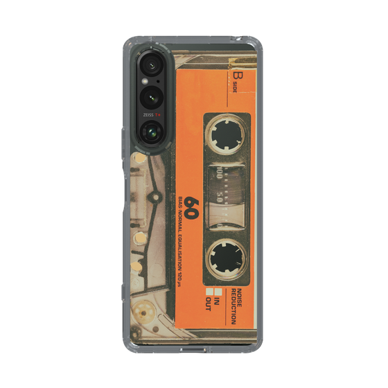 スリムプロテクションケース［ RETORO CASSETTE TAPE - Skeleton Orange ］